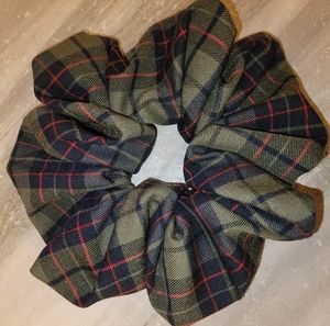 2 for 25! Giant scrunchies